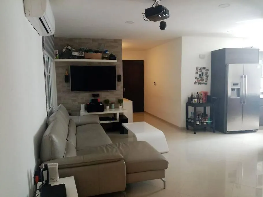 Amalfi Apartment, Spacious & Excellent Location Playa del Carmen Apartment